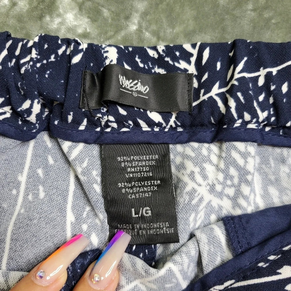 Mossimo Flowy Abstract Pattern Shorts - Picture 6 of 8